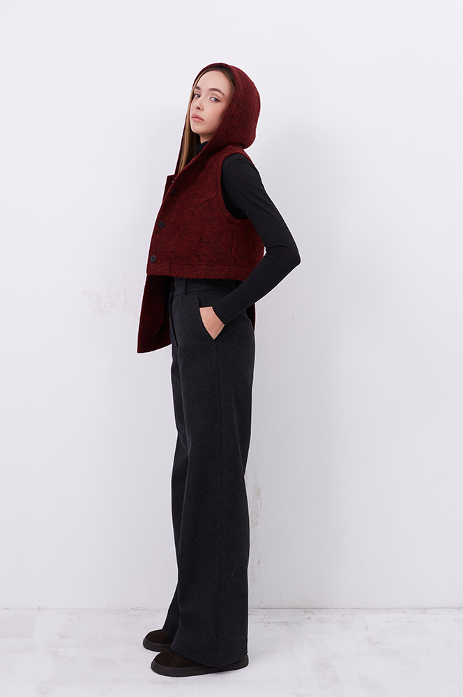 Камізелька тепла асиметрія червоно-чорний (КА 101/1)